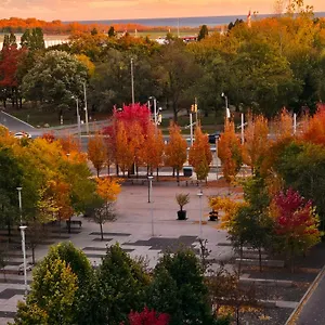 Lakeview In Downtown With Free Parking. Appartement Toronto